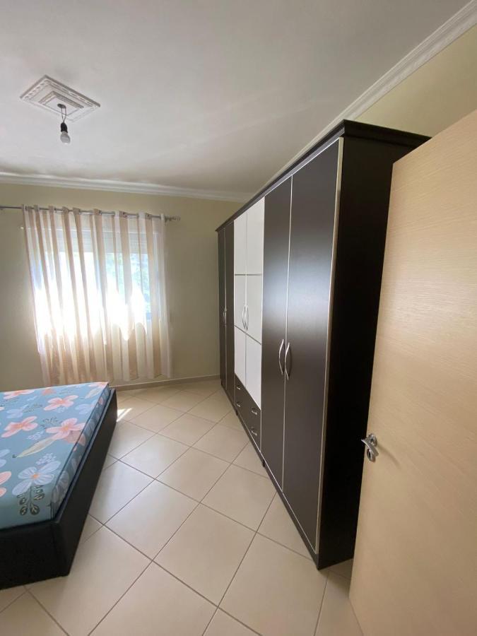 Vlorë Saimir Apartaments מראה חיצוני תמונה
