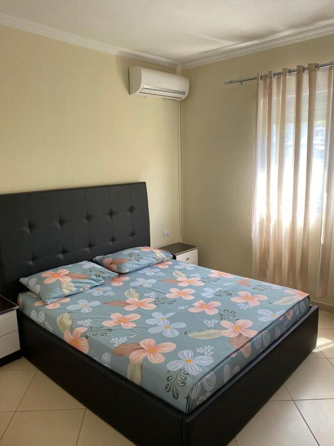 Vlorë Saimir Apartaments מראה חיצוני תמונה